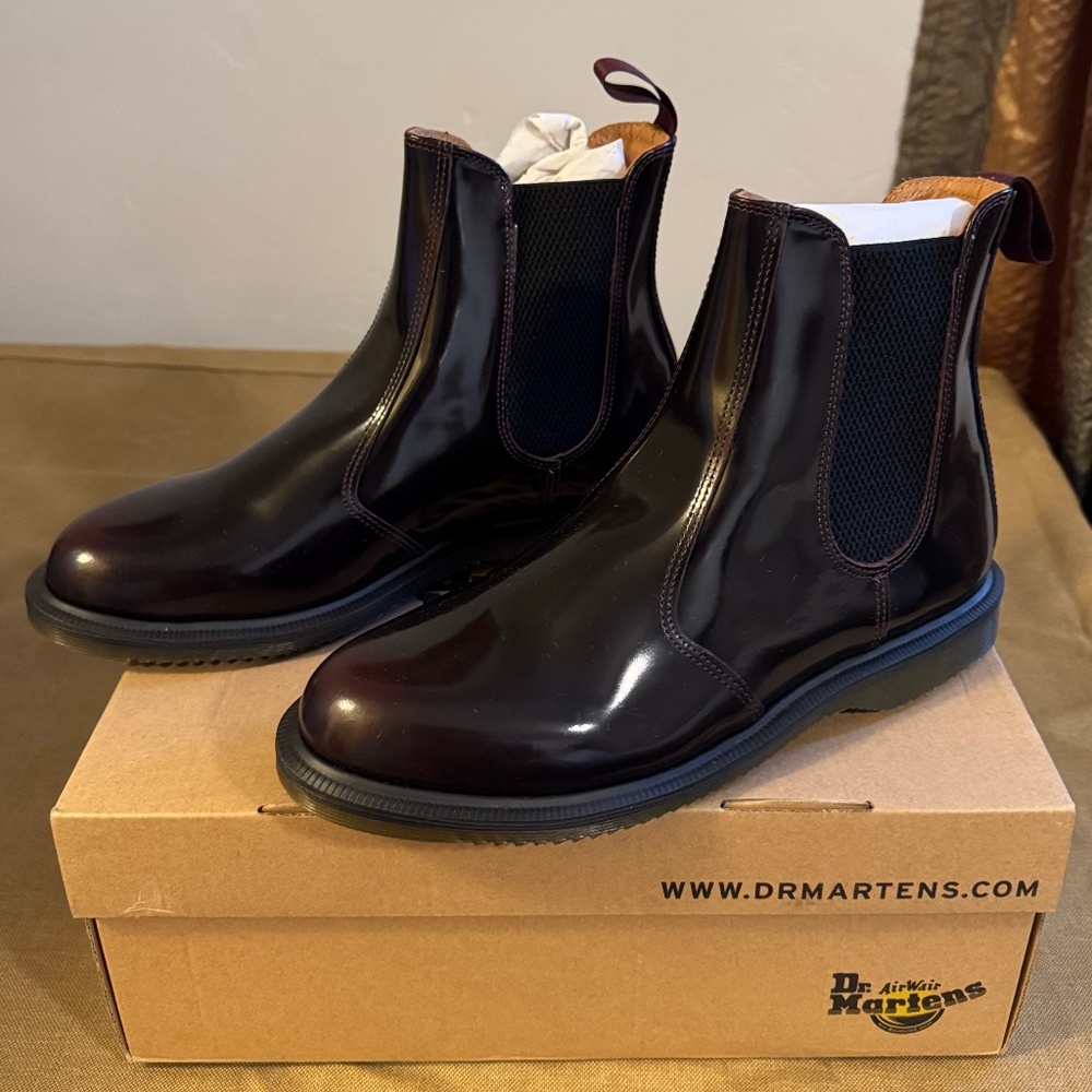 Dr. Martens Flora Arcadia Leather Chelsea Boots